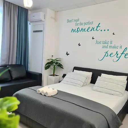 Butterfly Onix Apartment Navodari